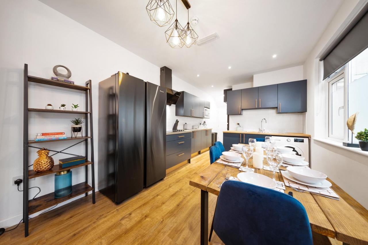 City Centre Inspire: 7-Bedroom Ensuite Haven Coventry Exterior photo